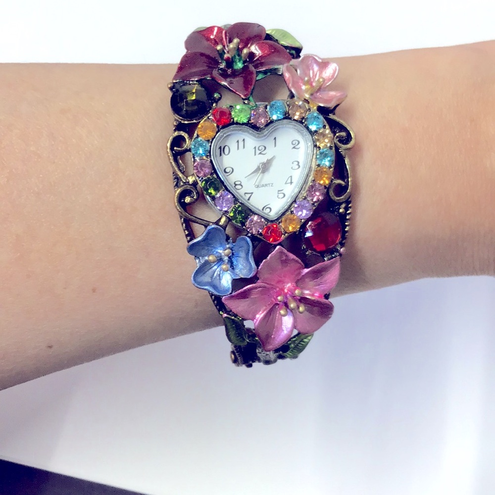 Sale 🔥Floral Heart-Shaped Watch with Colorful Accents Clamp style fun cottage